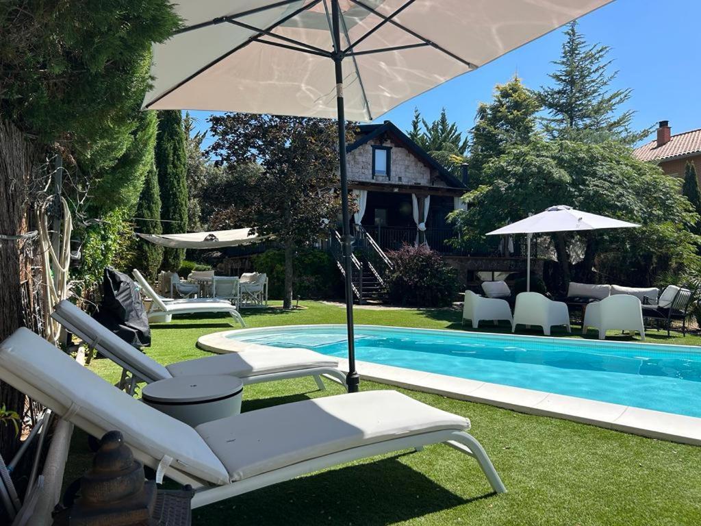 La Amapola Villa Valdemorillo Екстериор снимка